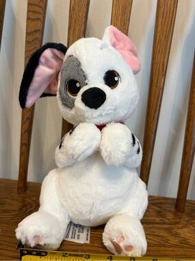 Disney Parks 101 Dalmatians Patch Puppy Plush Begging Sitting Dog 10”